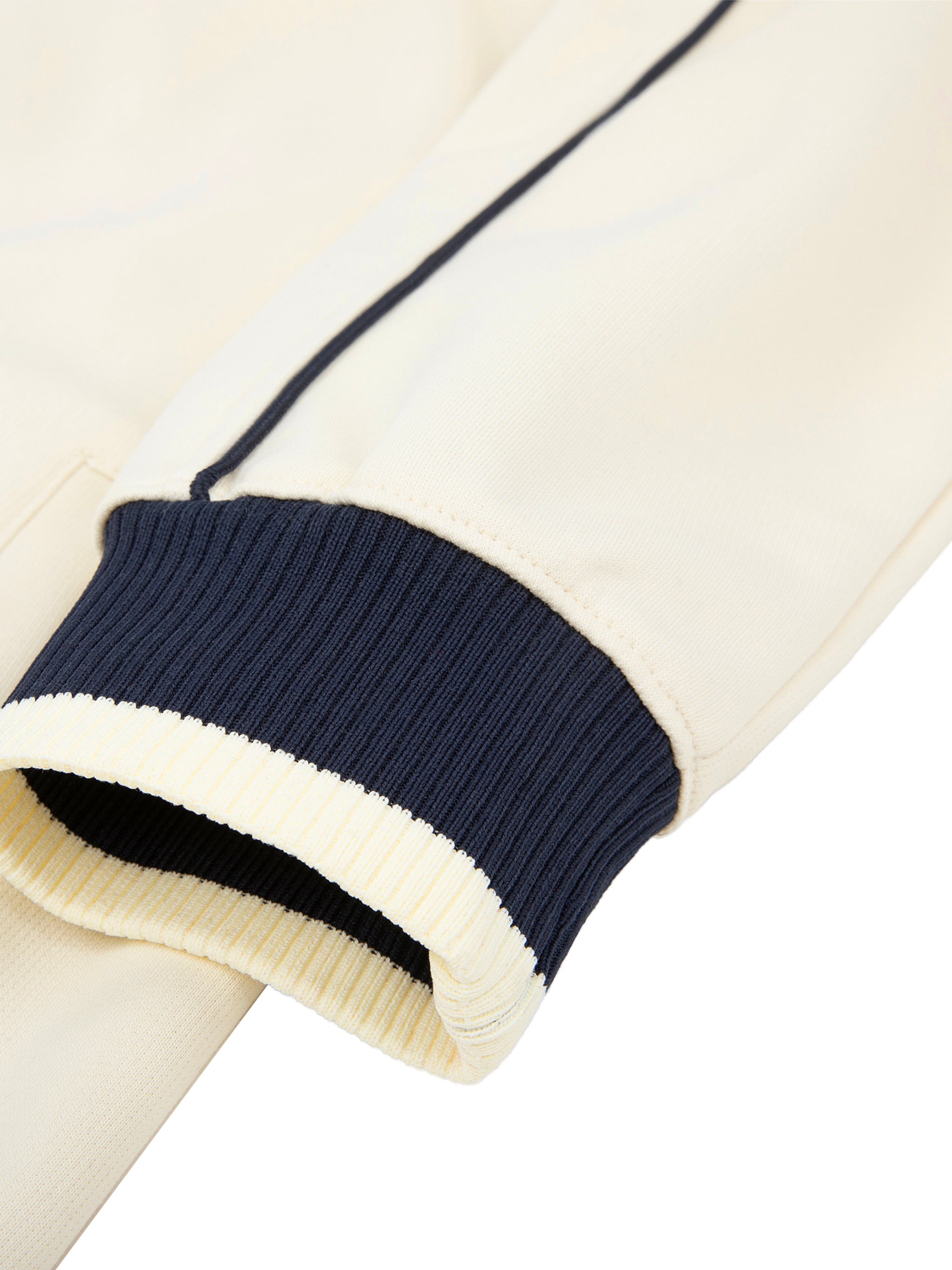 Jacket,Coat,Top,Bomber Jacket